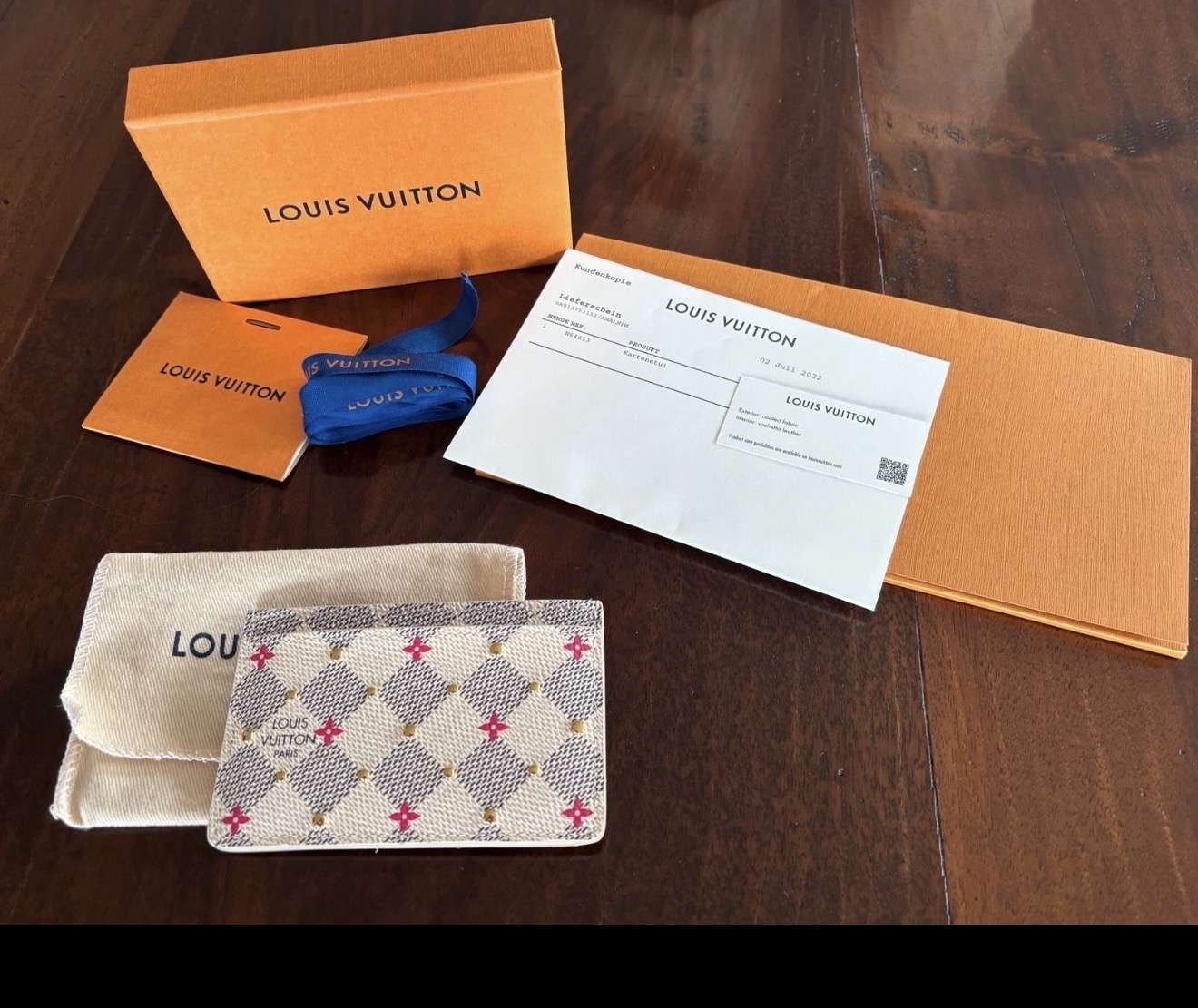 Louis vuitton cardholder