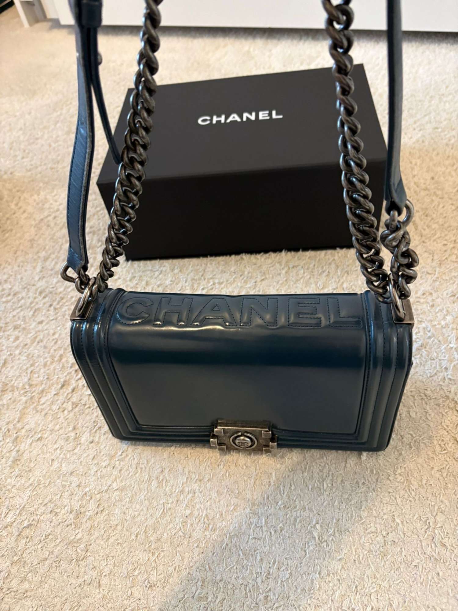 Chanel boy kabelka