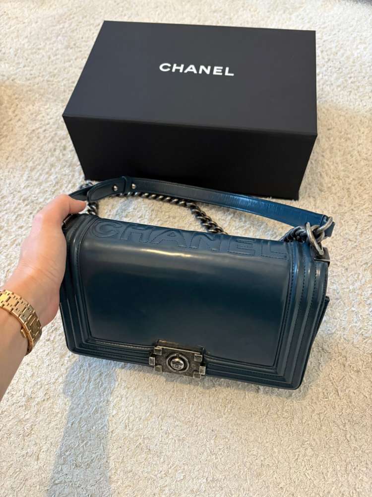 Chanel boy kabelka