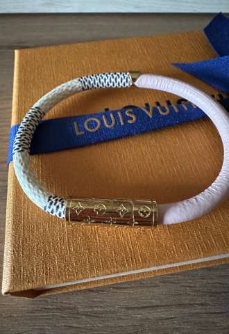 https://vipluxury.sk/Daily Confidential bracelet Damier azur