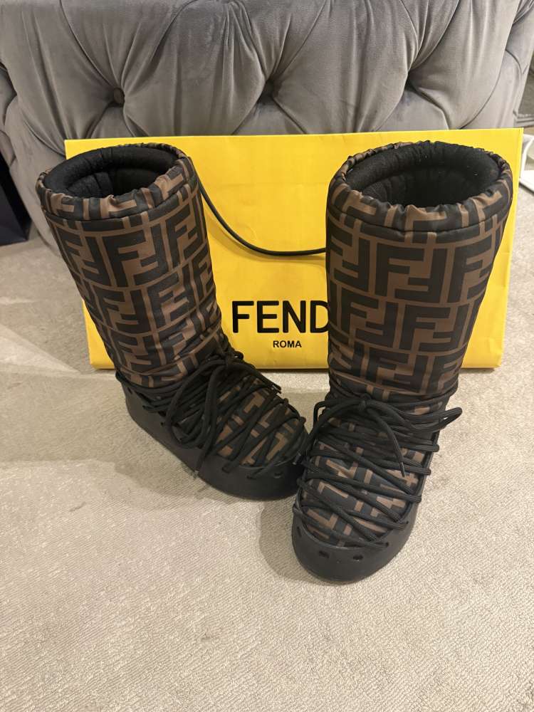 Fendi snehule