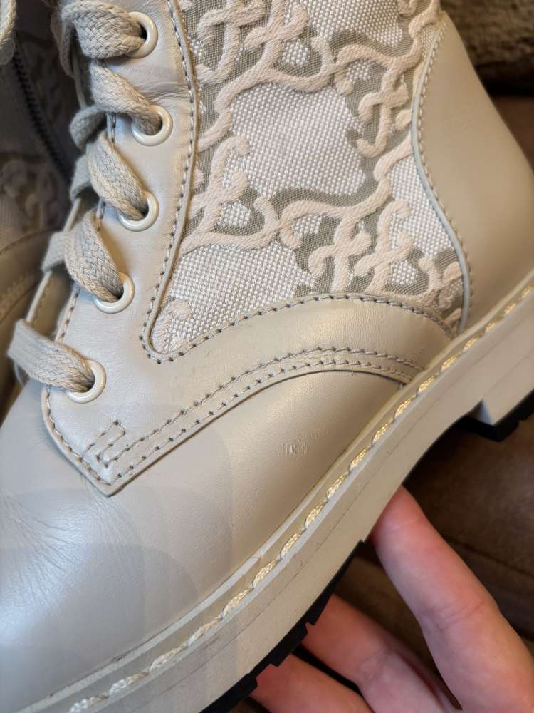 Fendi Calligraphy damske cizmy