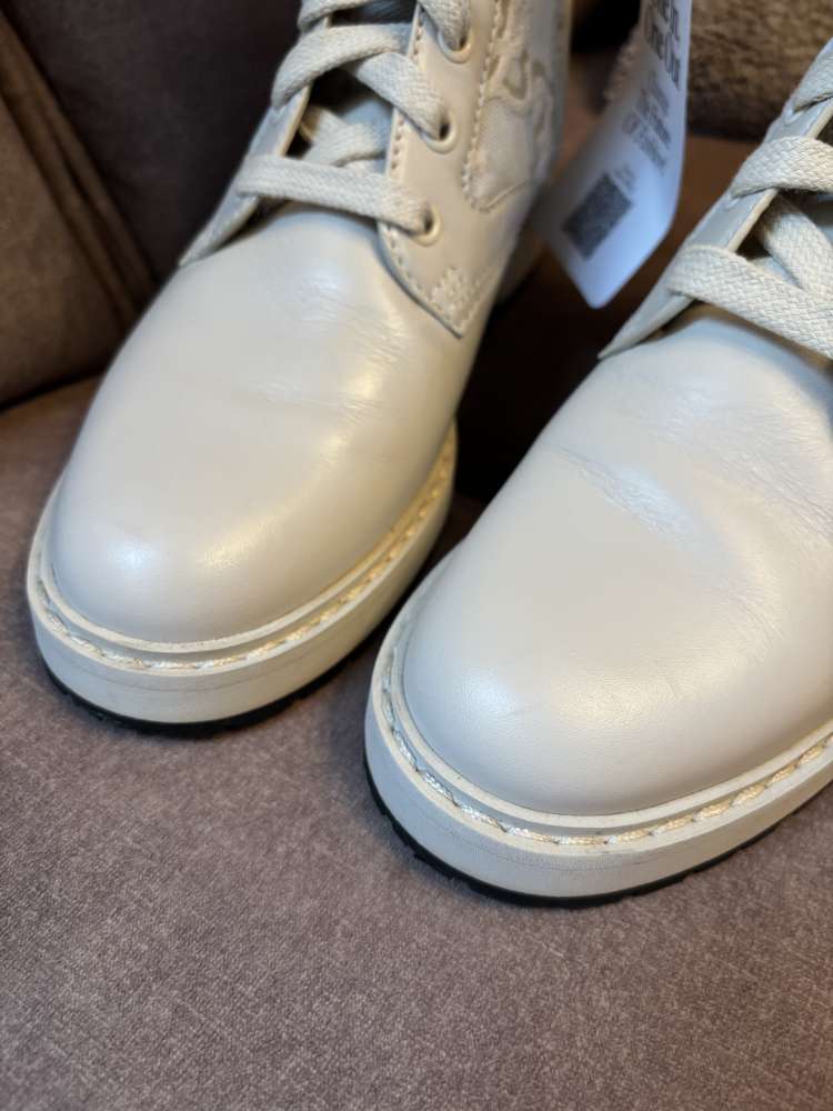 Fendi Calligraphy damske cizmy