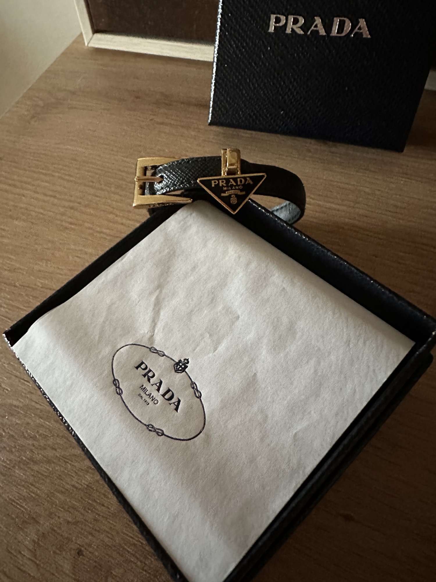 Náramok Prada zo saffiano kože