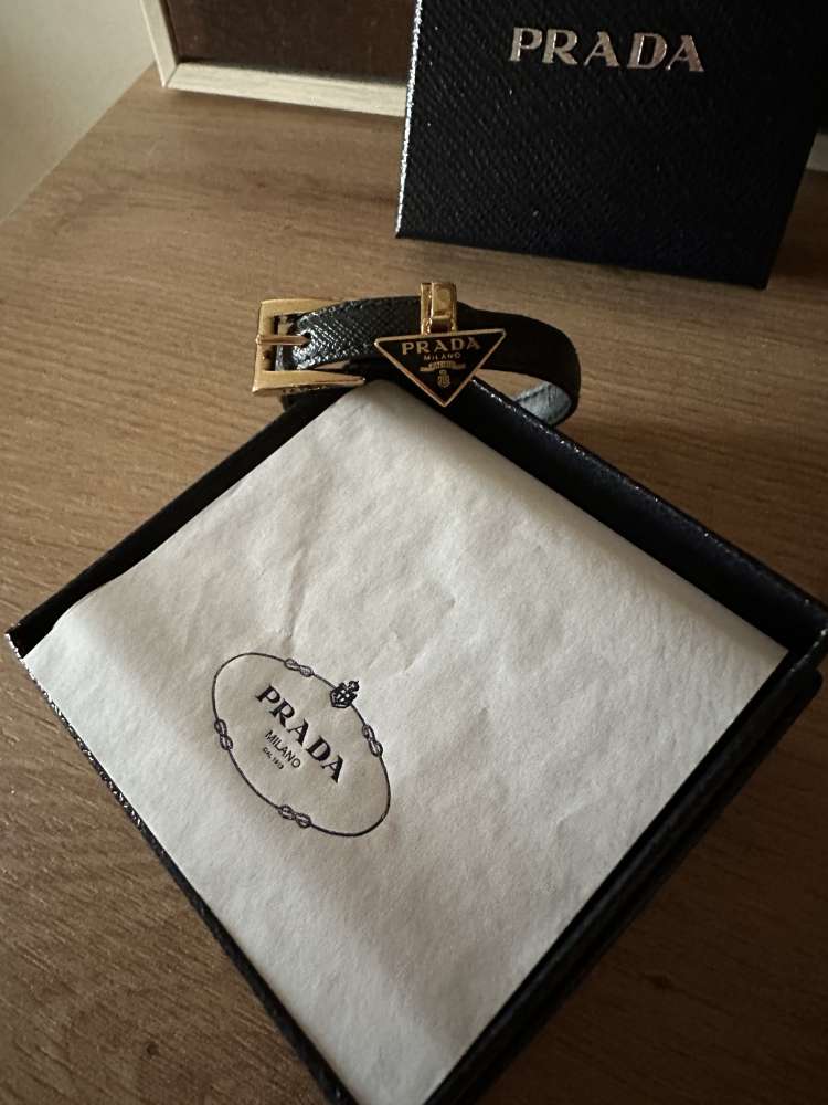 Náramok Prada zo saffiano kože