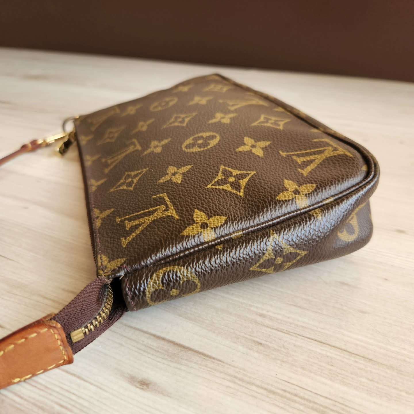Louis Vuitton Pochette Accessoires
