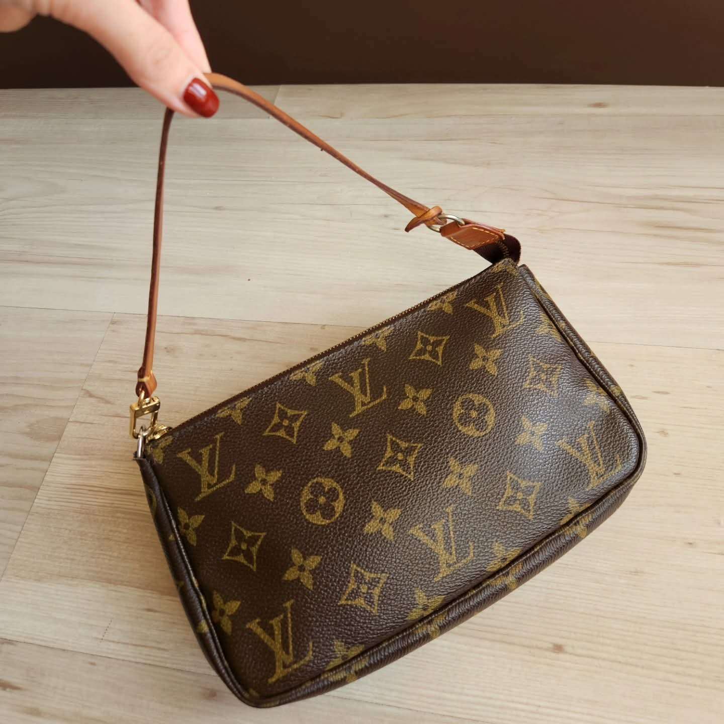 Louis Vuitton Pochette Accessoires