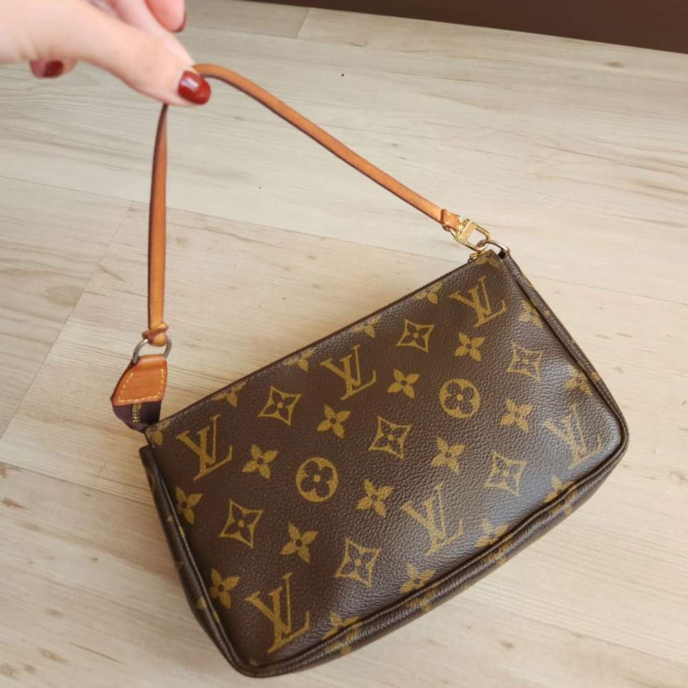 Louis Vuitton Pochette Accessoires