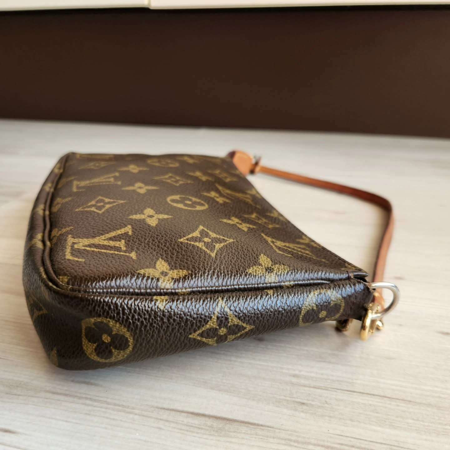 Louis Vuitton Pochette Accessoires