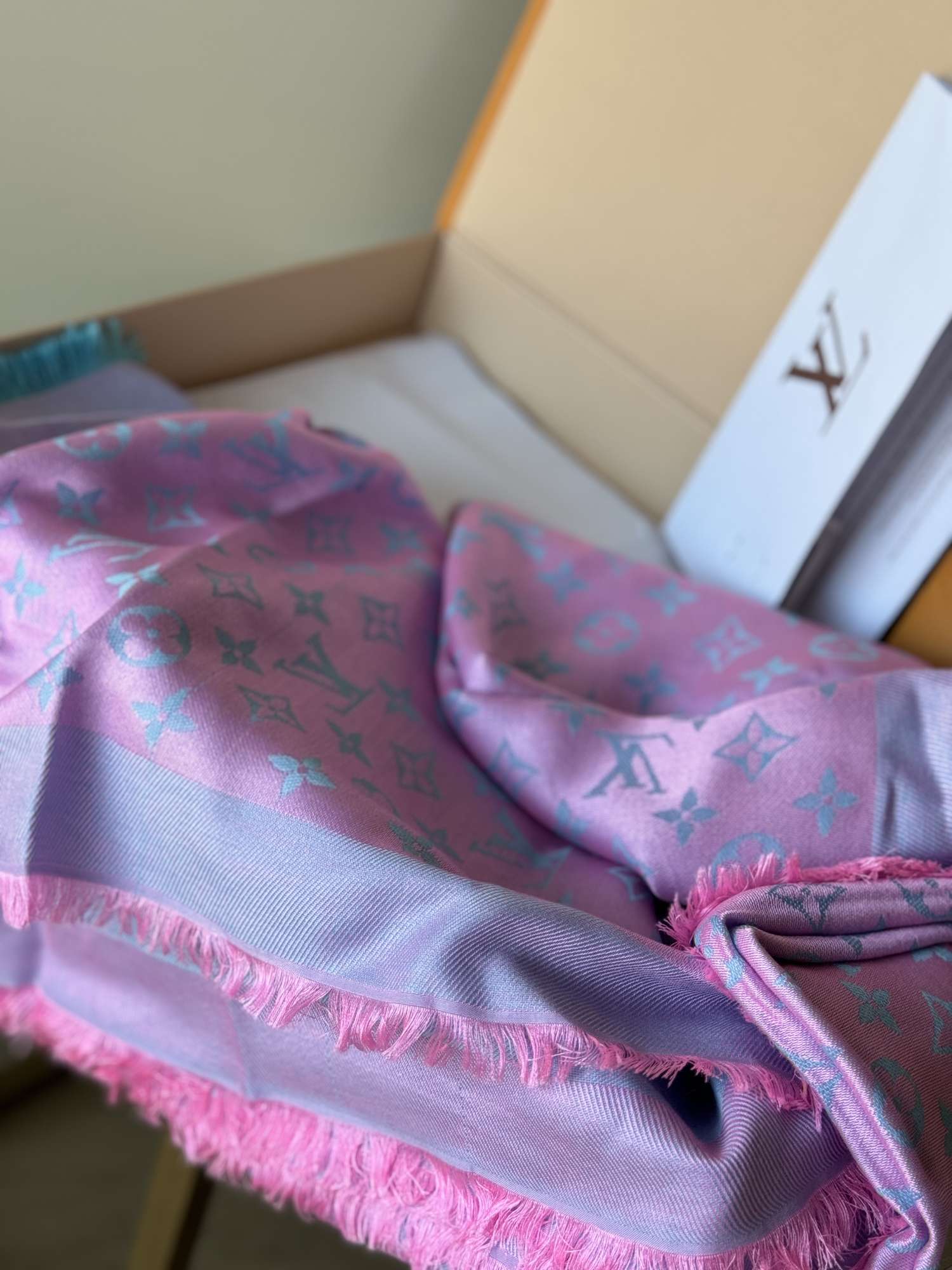 Louis Vuitton šatka