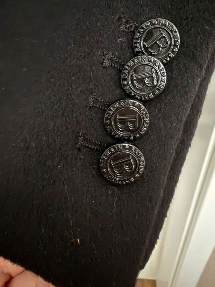 Balmain kabát