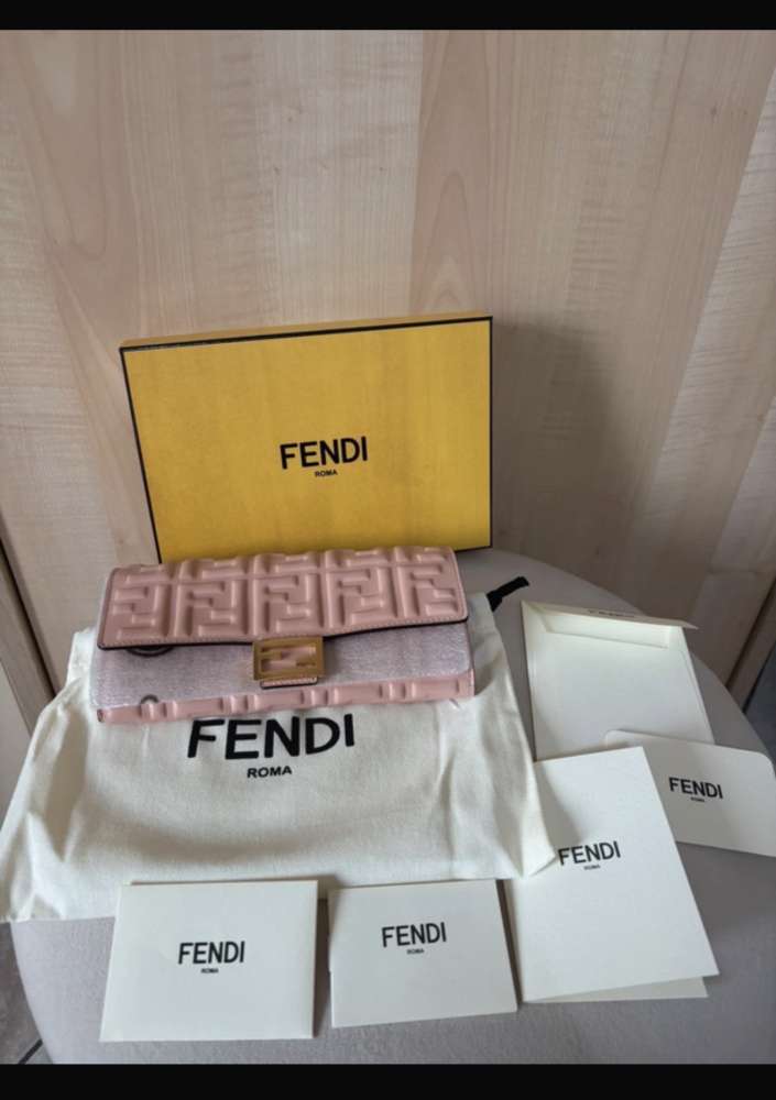 Fendi peňaženka