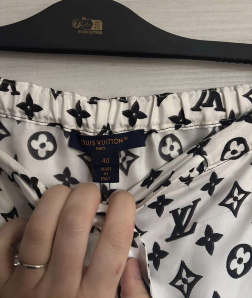 Louis Vuitton pyžamove nohavice