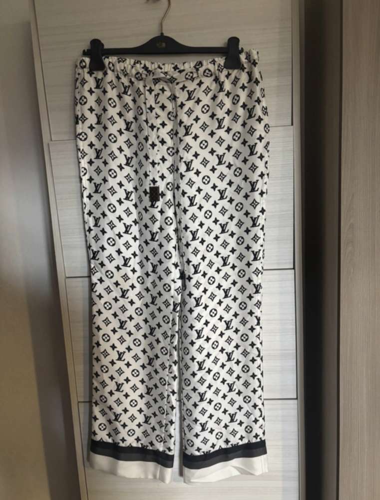 Louis Vuitton pyžamove nohavice
