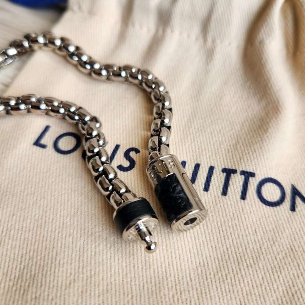 Louis Vuitton Naramek