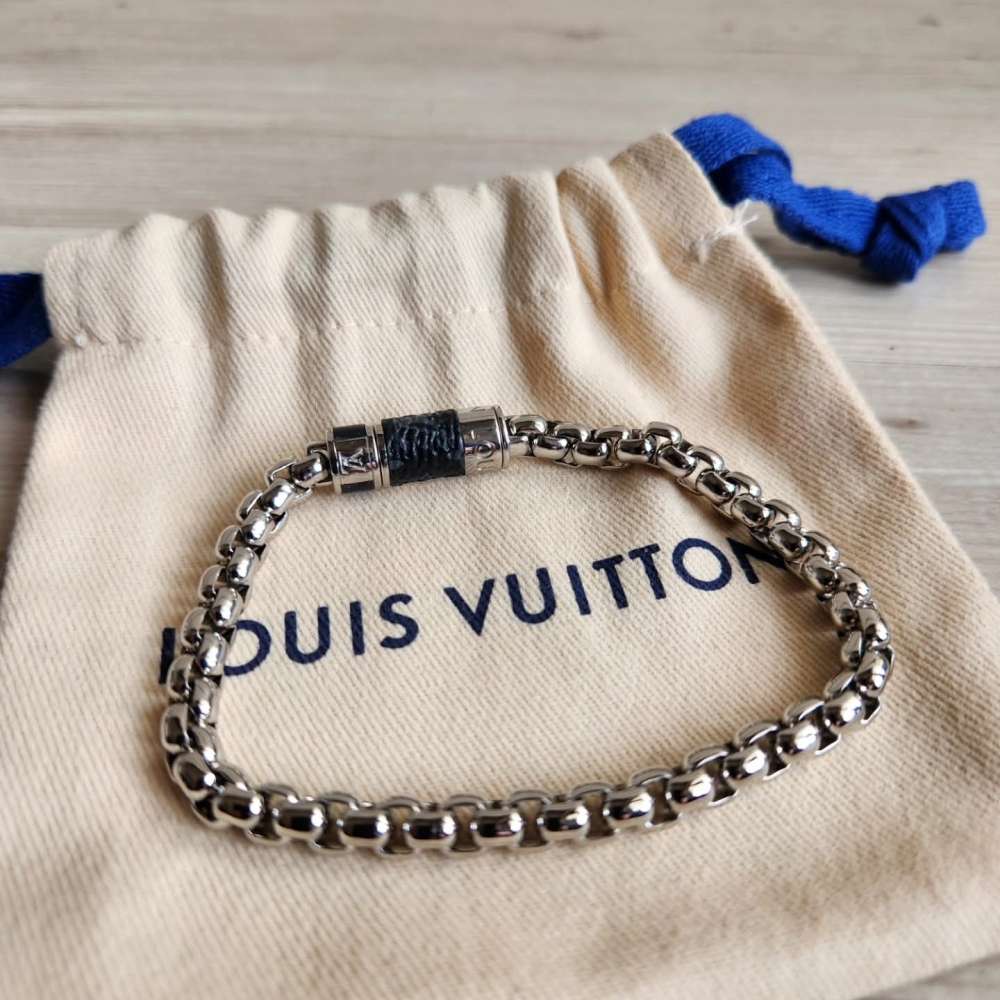 Louis Vuitton Naramek