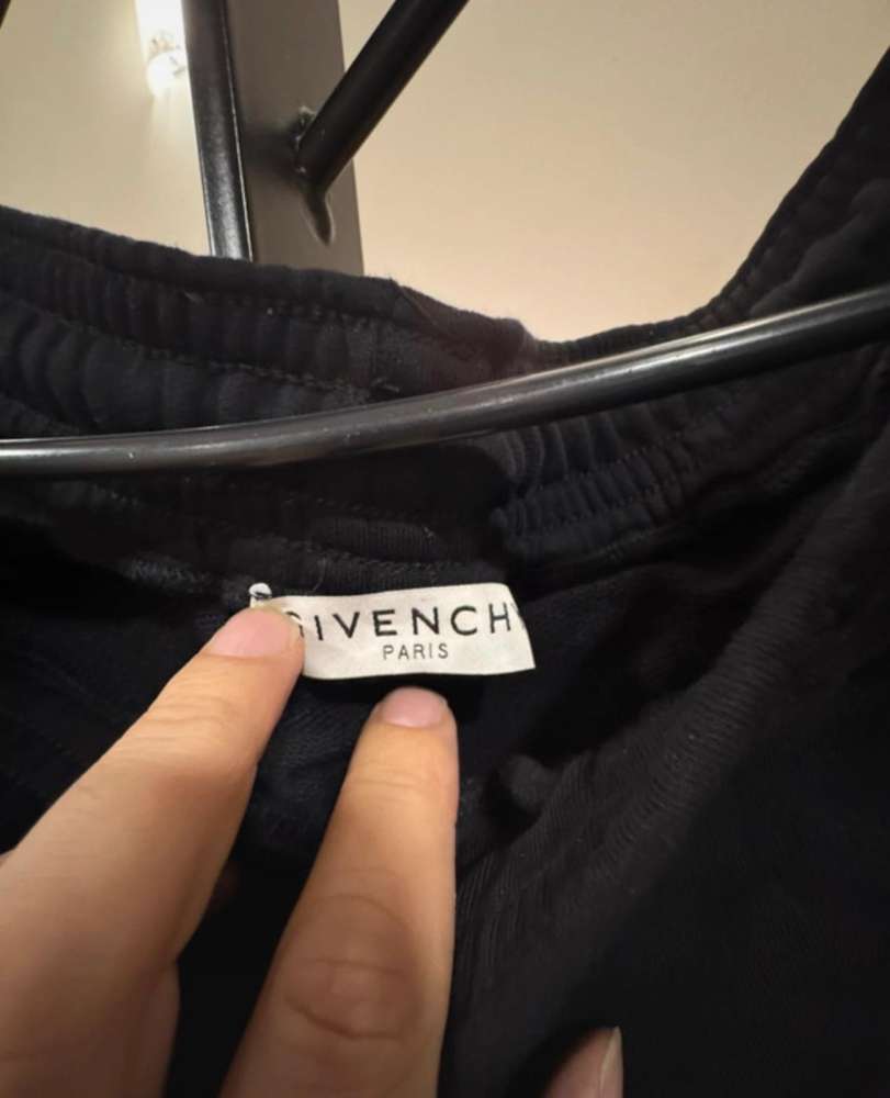 Givenchy tepláky