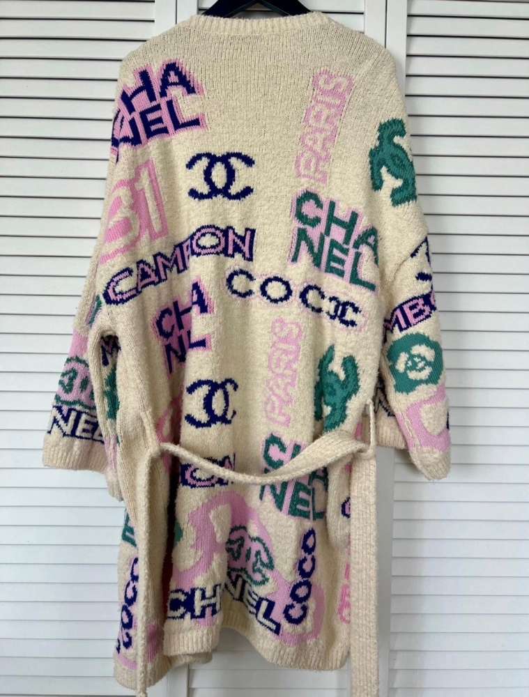 Chanel sveter / kardigan