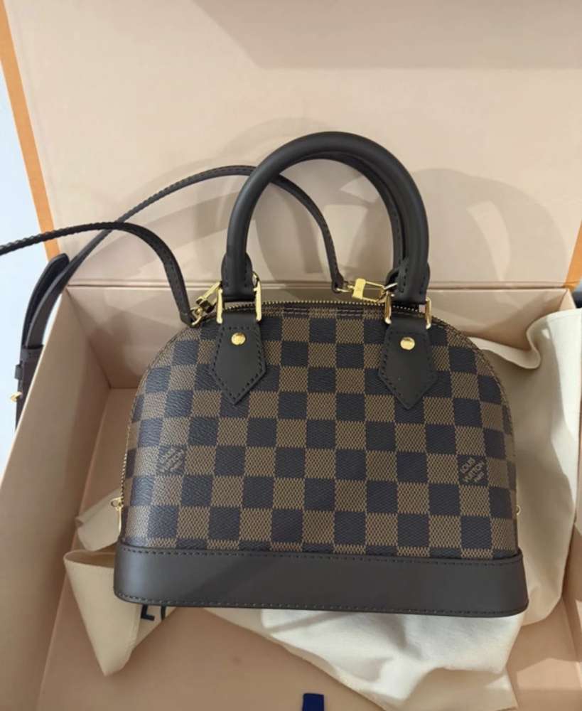 Louis Vuitton Alma BB