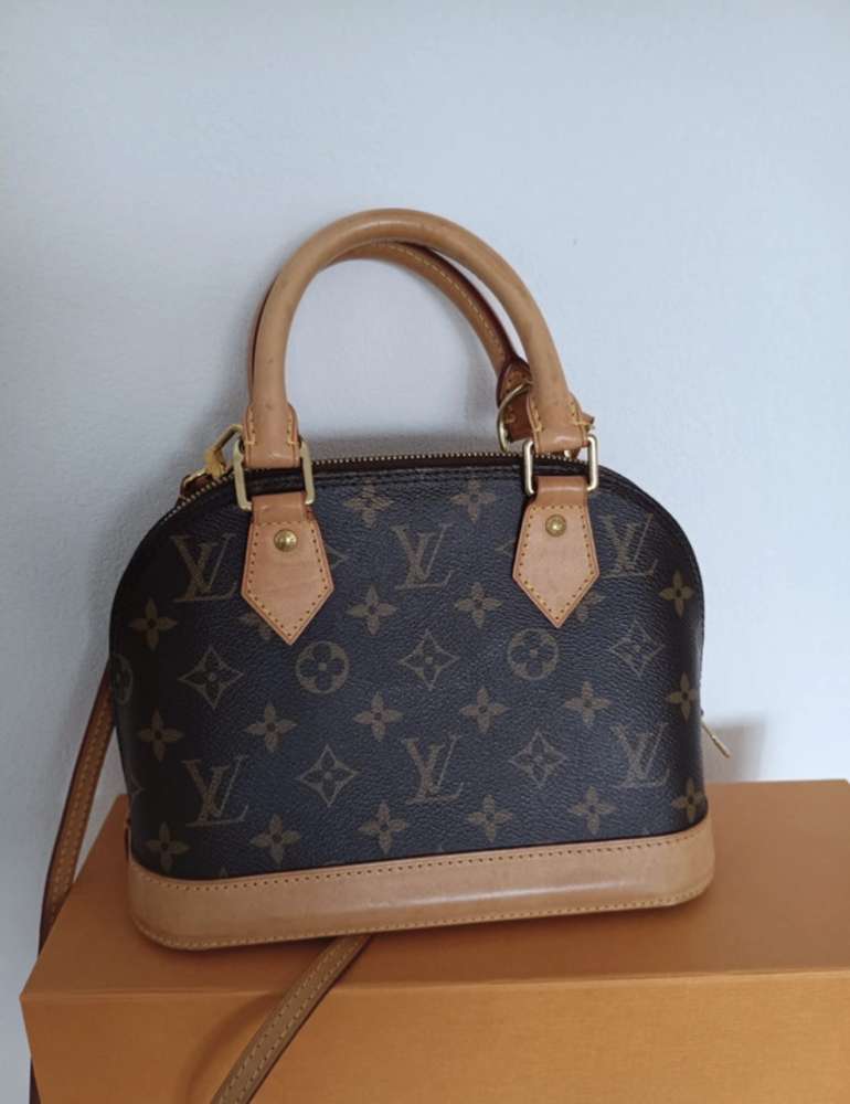 Louis Vuitton Alma BB