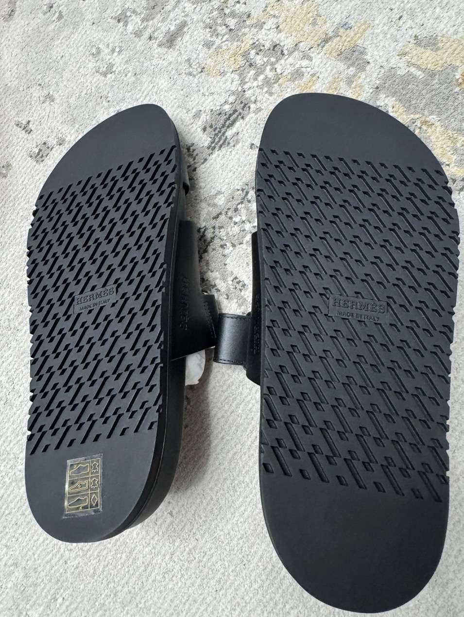 Hermes Chypre cierne