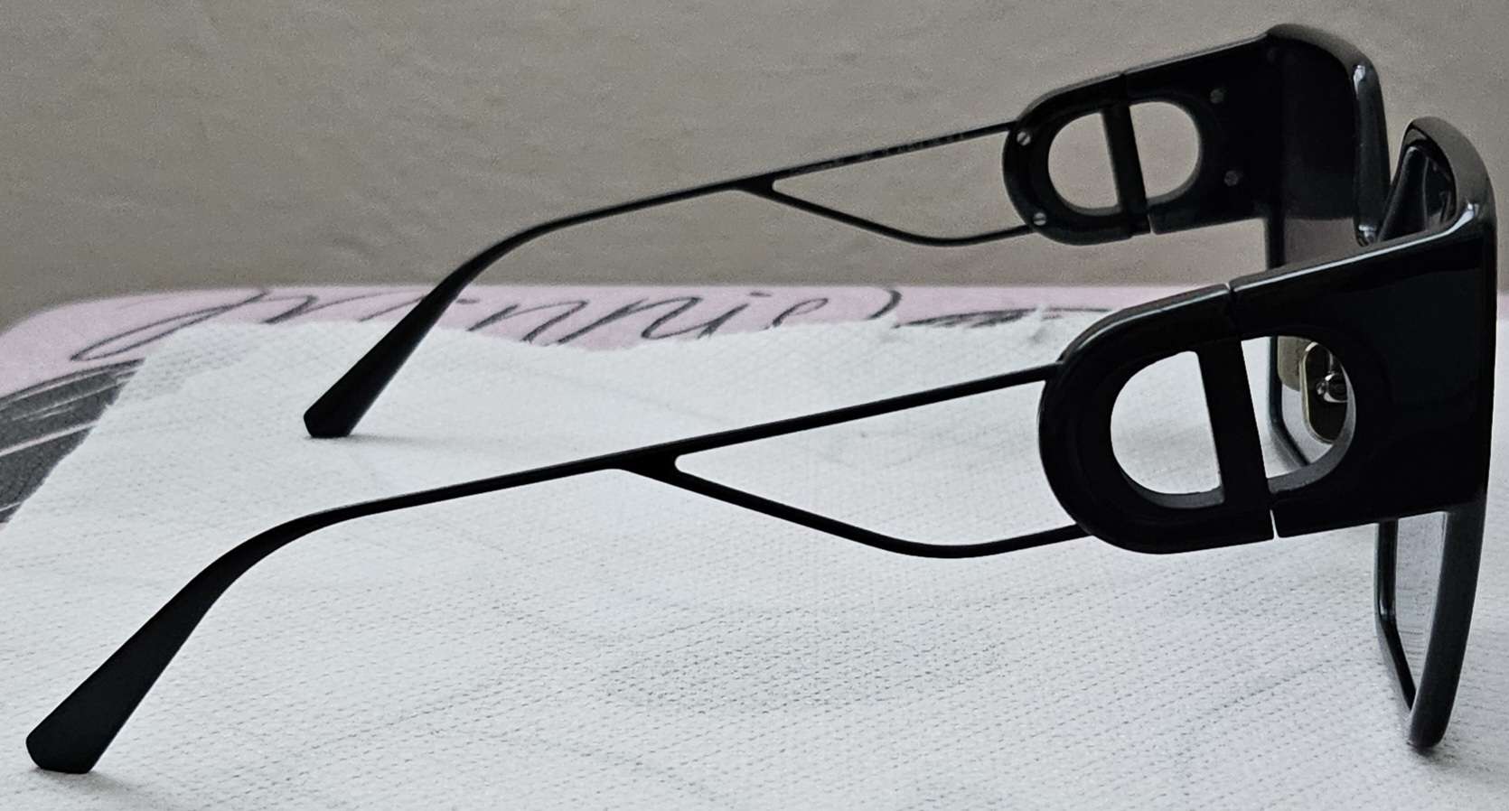 Christian Dior slnečné okuliare Montaigne.