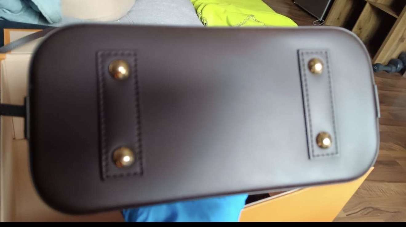 Louis Vuitton Alma bb
