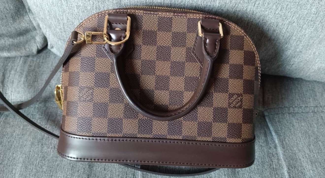 Louis Vuitton Alma bb