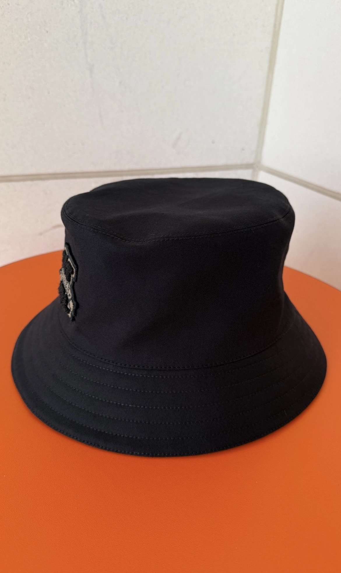 Klobúk Hermès Harper Sellier Bucket 59