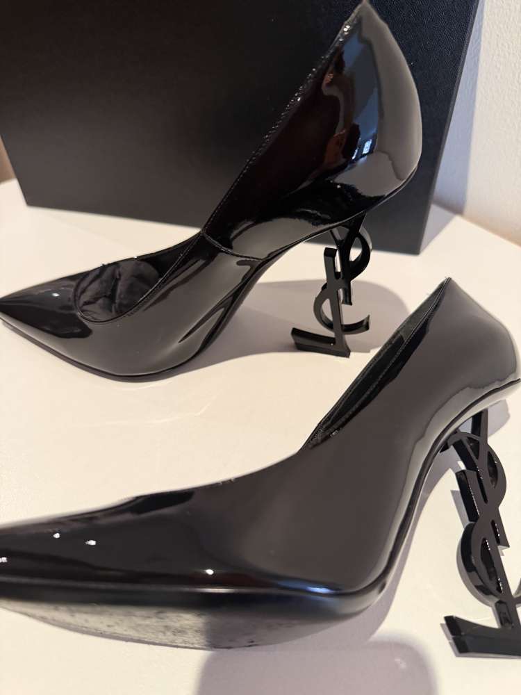 Saint Laurent Opyum patent leather pumps 110mm