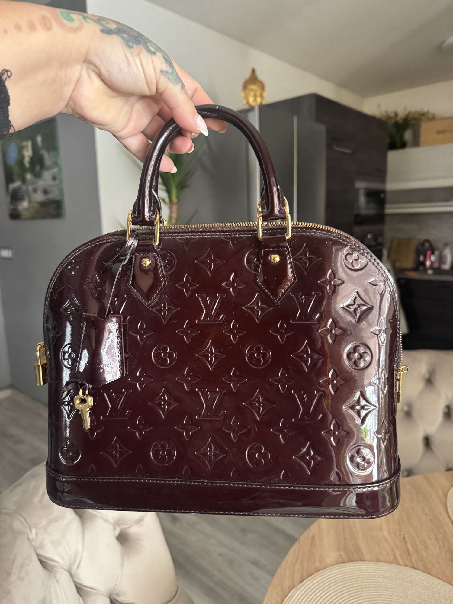 Louis Vuitton ALMA Pm Amarante