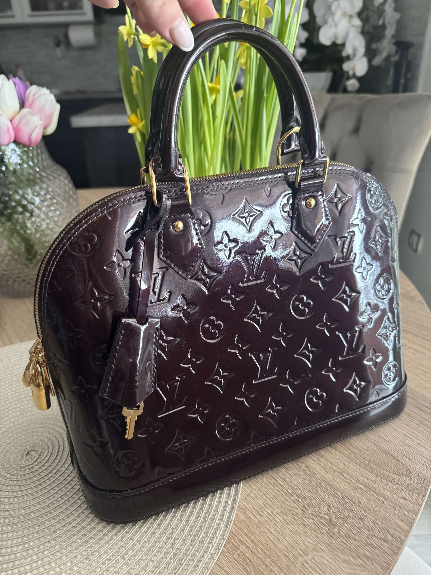 Louis Vuitton ALMA Pm Amarante
