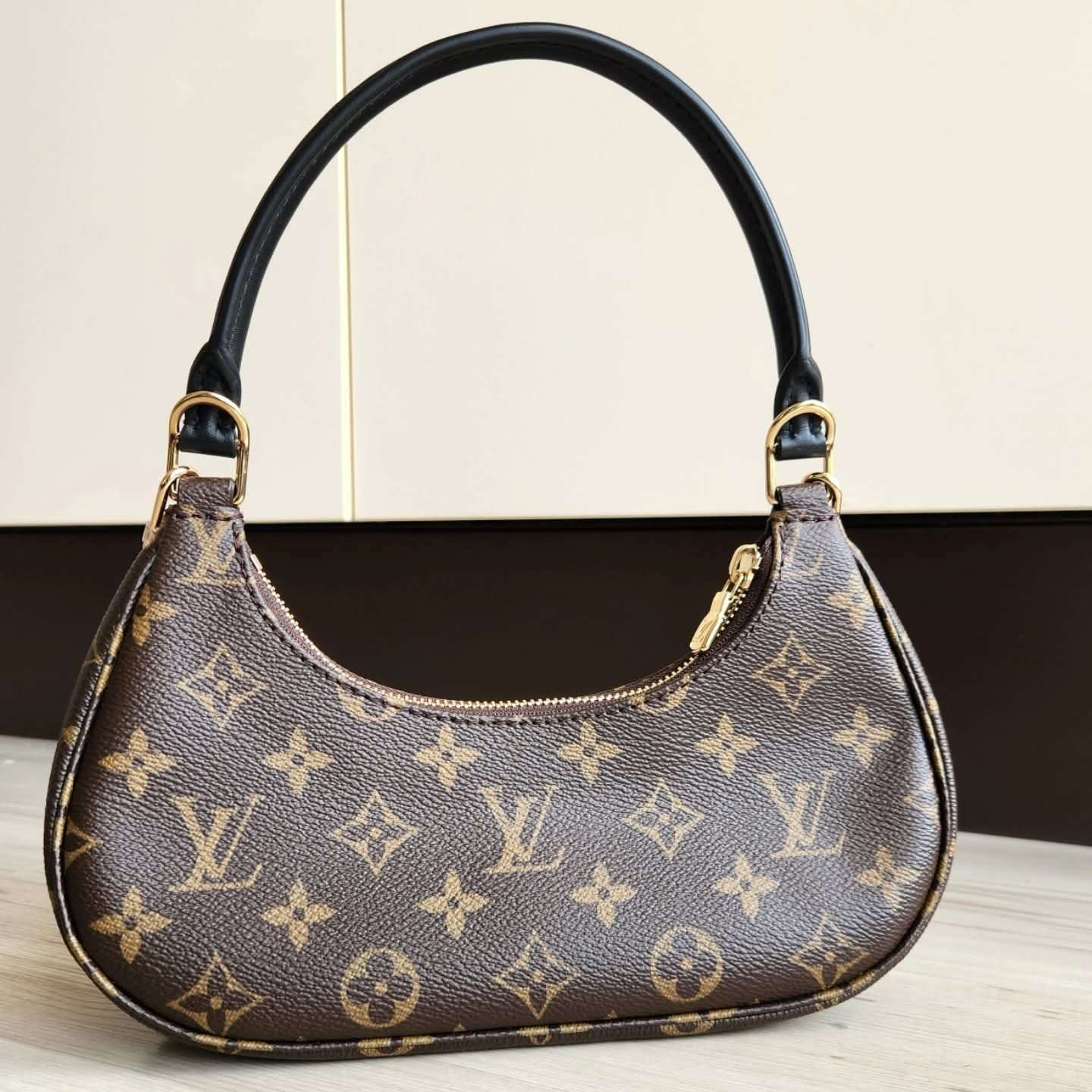 Louis Vuitton Catchy PM