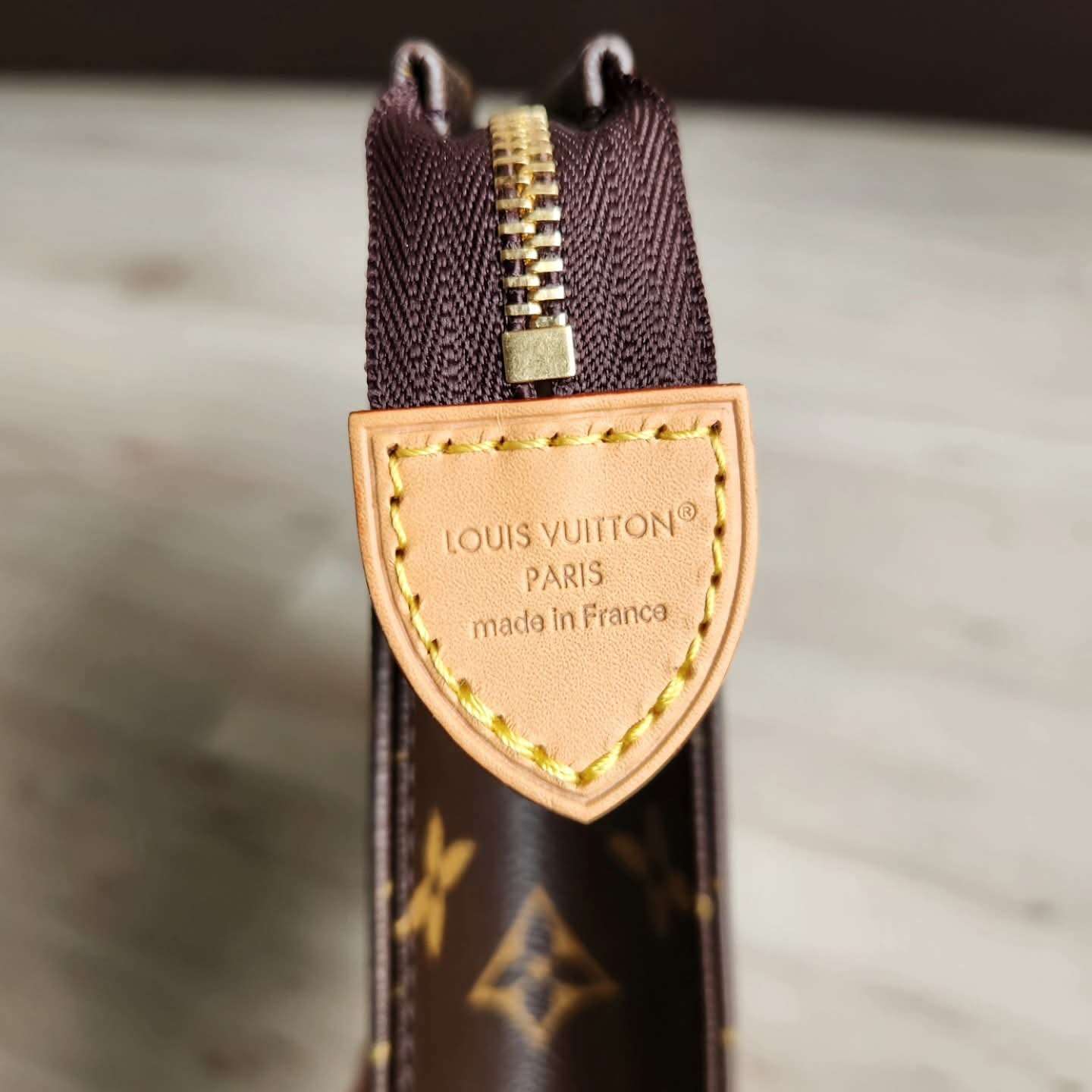 Louis Vuitton Toilette 26