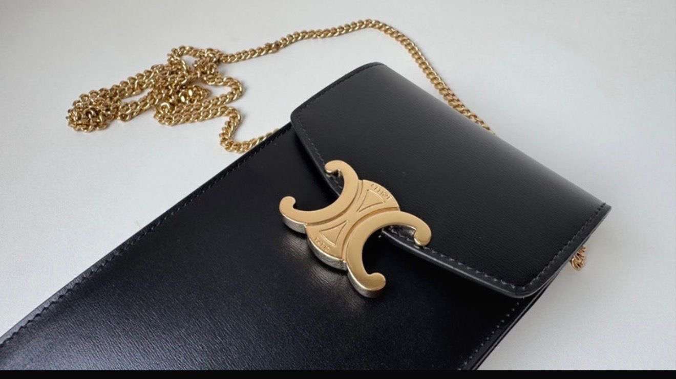 Celine puzdro na mobil