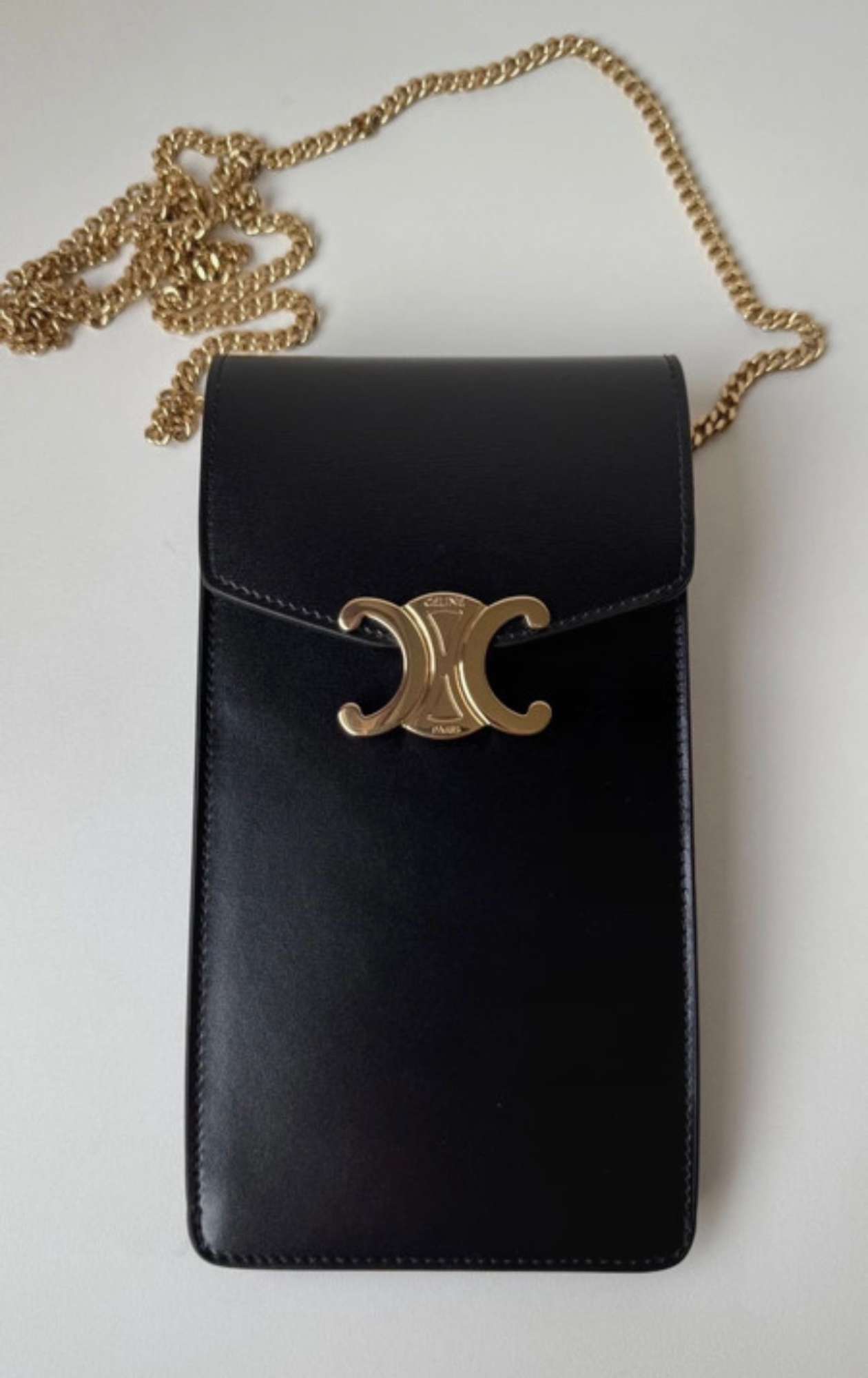 Celine puzdro na mobil