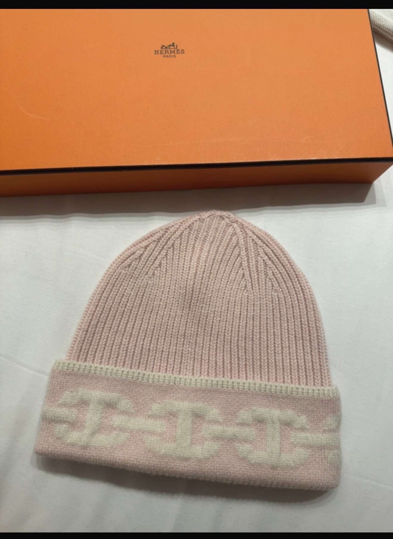Hermes čiapka