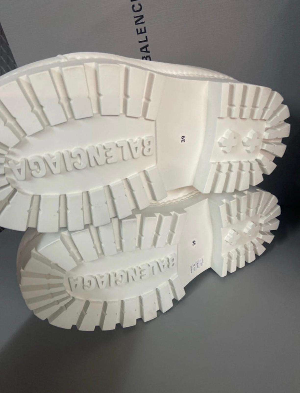 Balenciaga čižmy