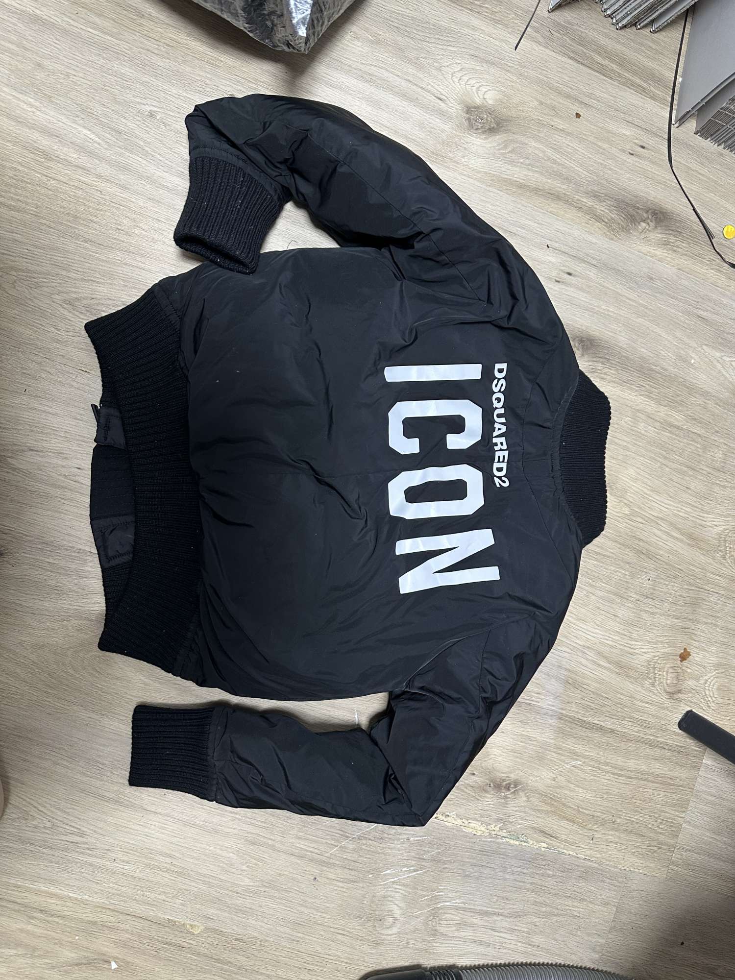 Dsquared bunda povodne 800€