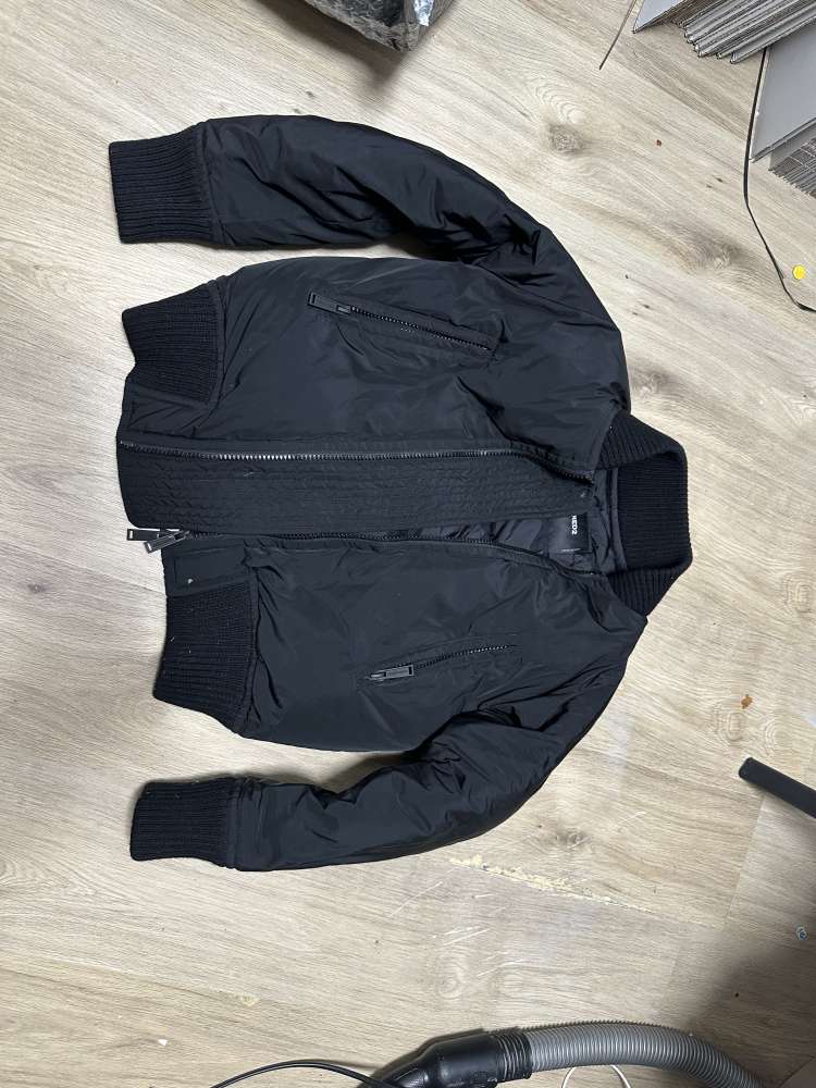 Dsquared bunda povodne 800€