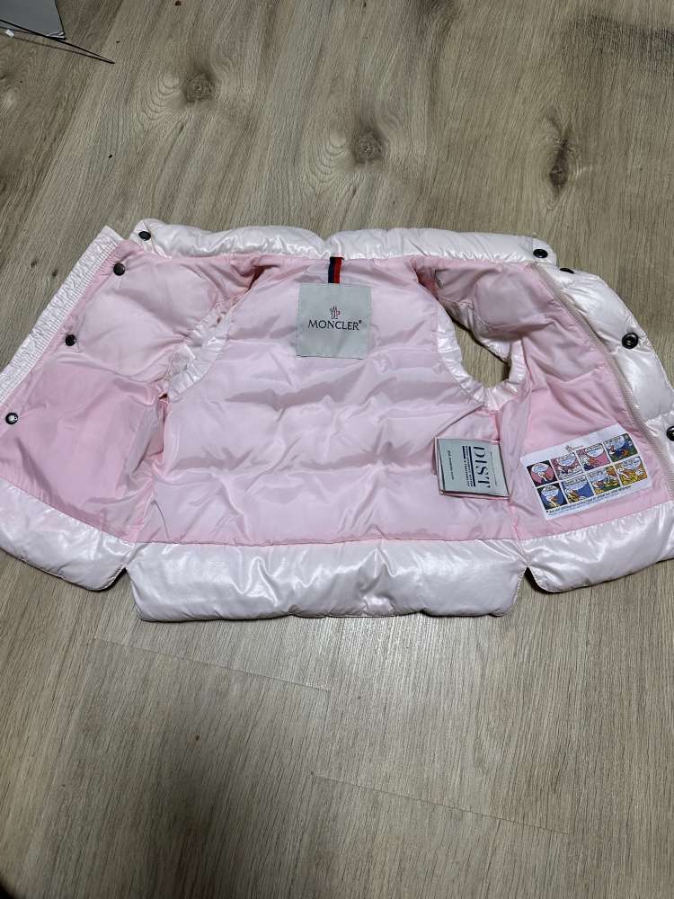 Moncler vesta pudrovo ružova na 12/18 mesiacov