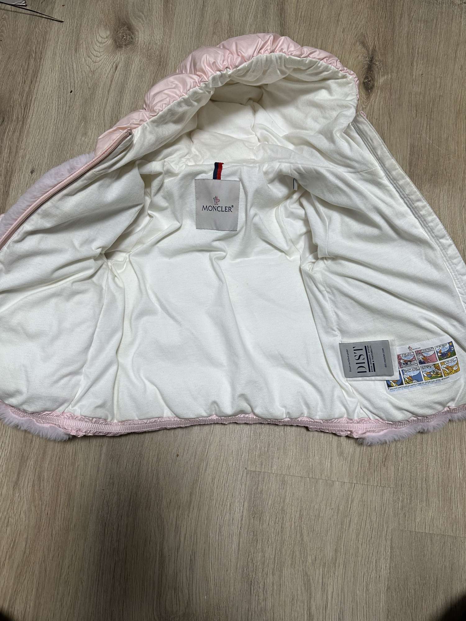 Moncler bunda na 3 roky