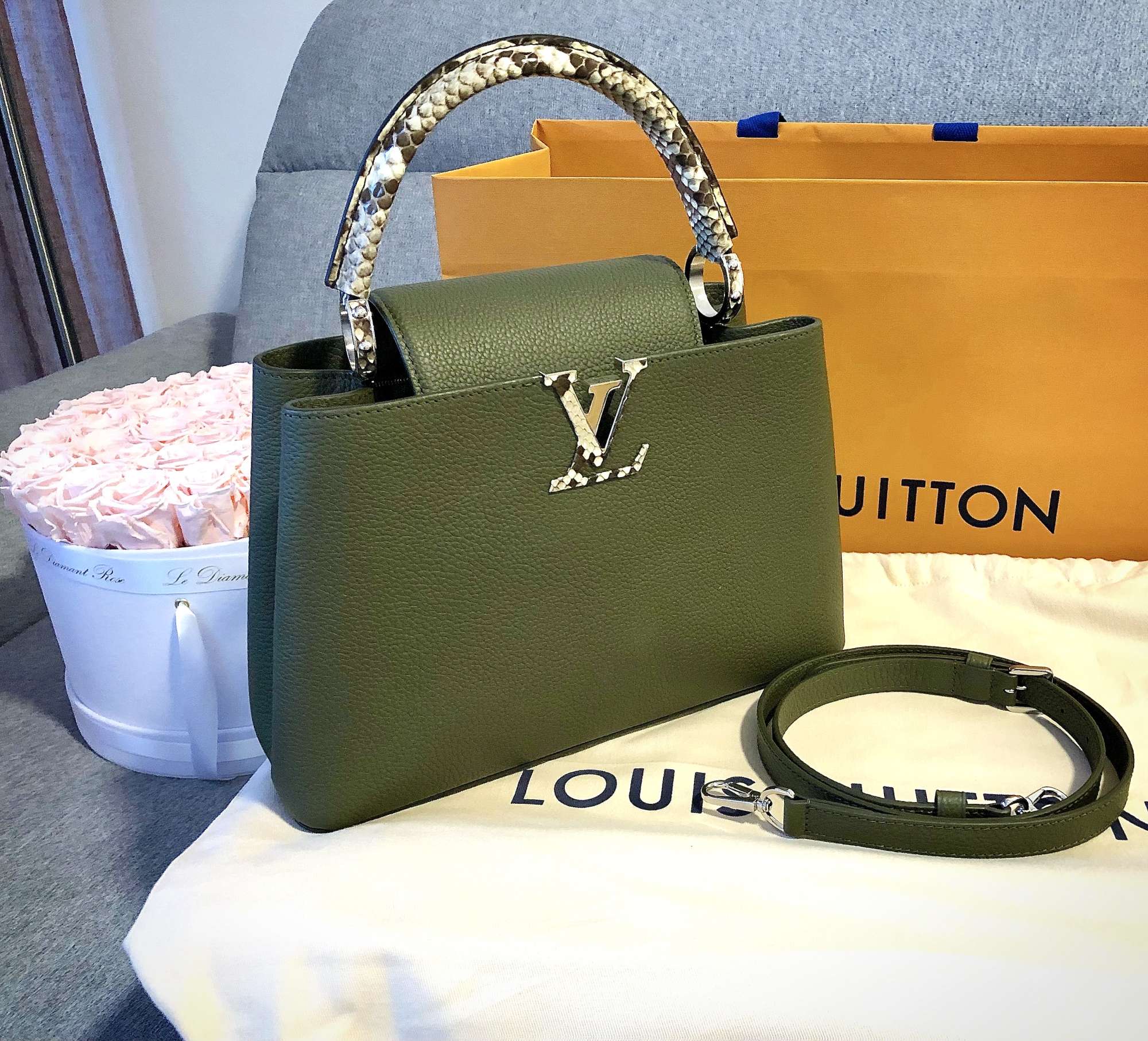 Louis Vuitton Capucines MM taška s ručkou z pytóna