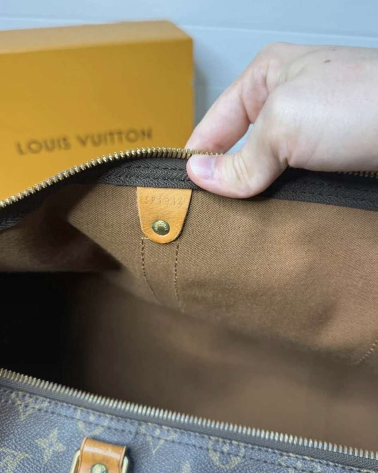 Louis Vuitton Keepall 50