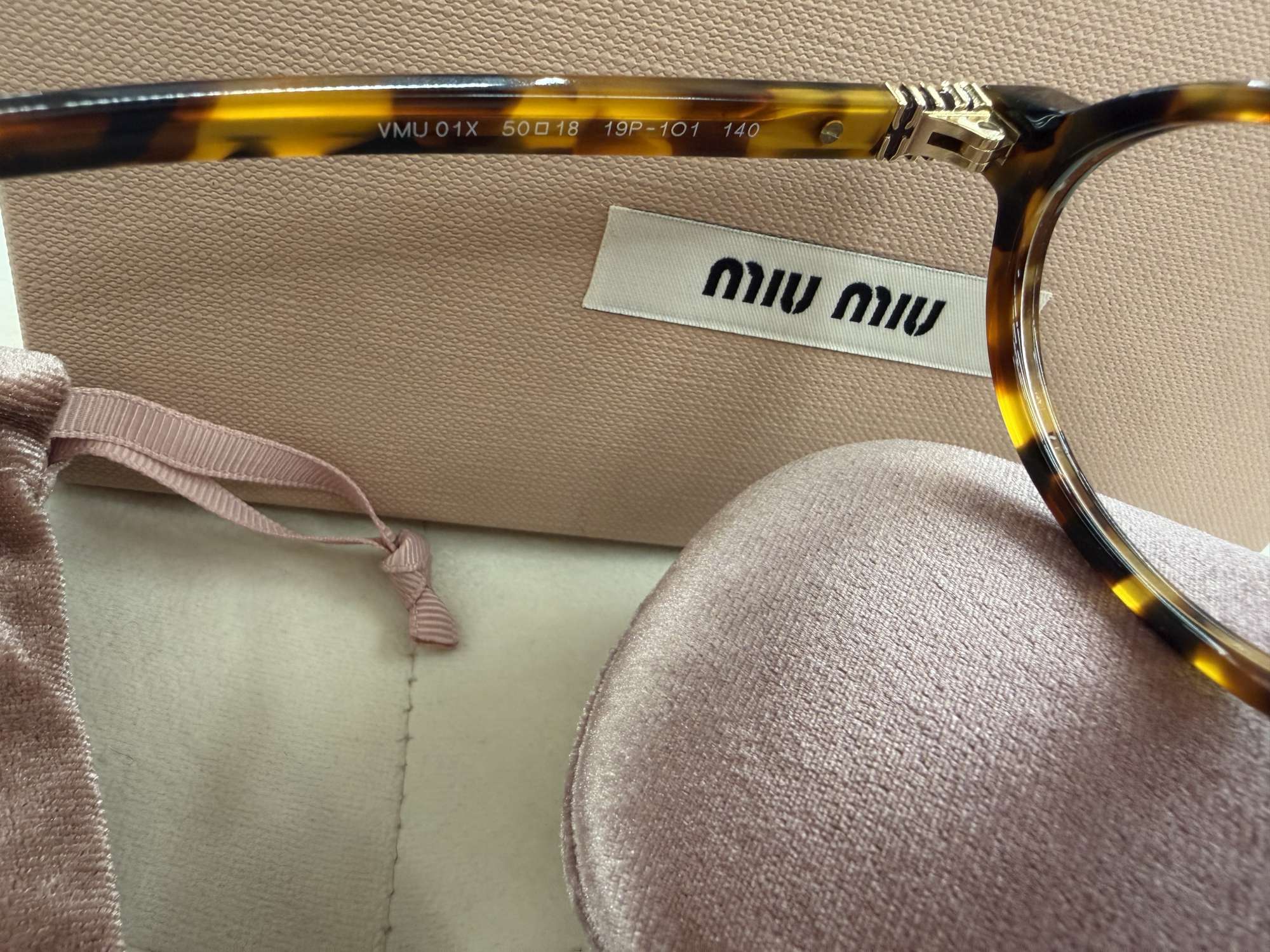 Okuliare miu miu