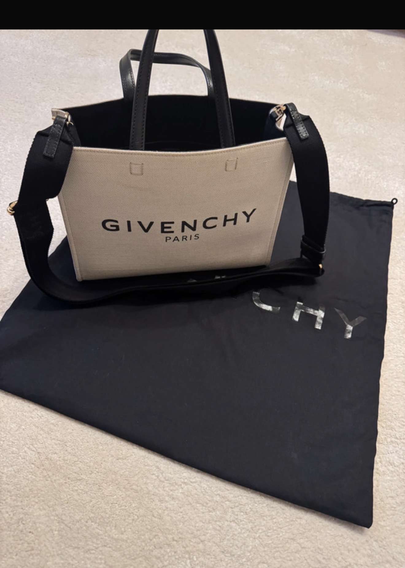 Givenchy taška