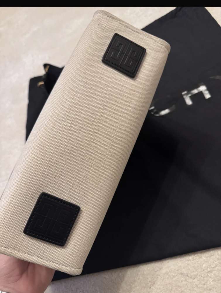 Givenchy taška