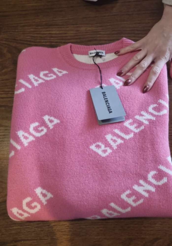 Balenciaga sveter