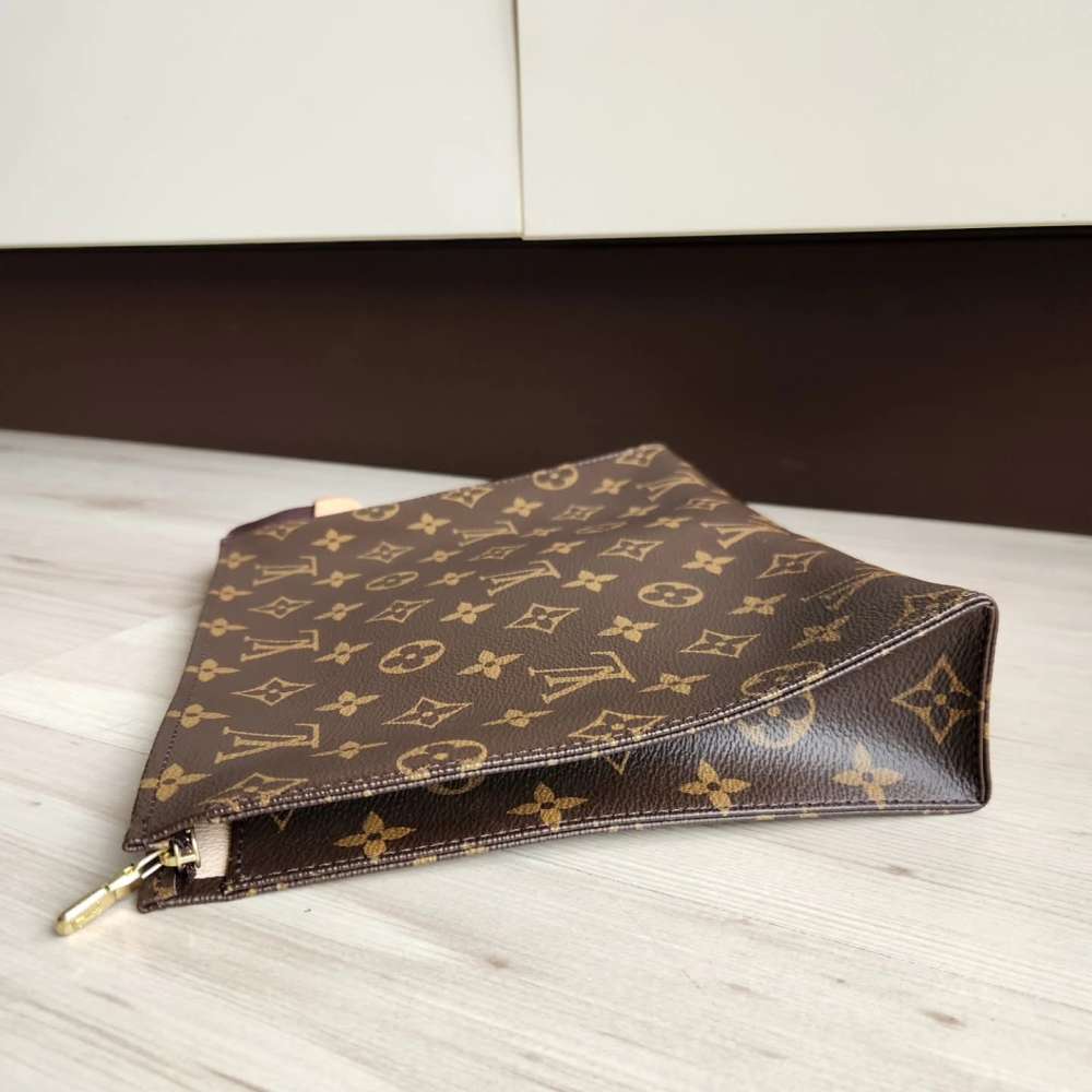 Louis Vuitton Toilette 26