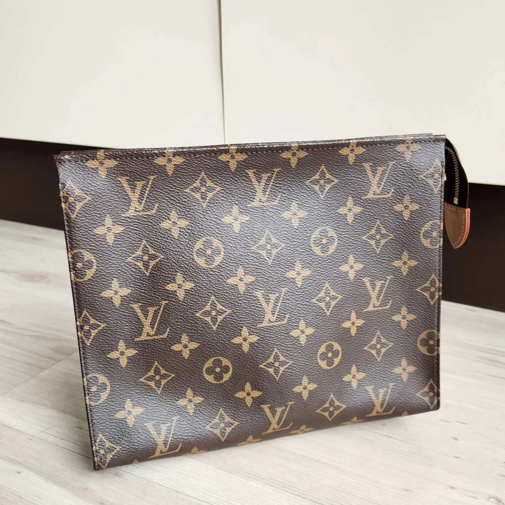 Louis Vuitton Toilette 26
